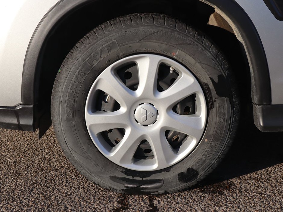 2021 Mitsubishi RVR ES IN SILVER EQUIPPED WITH A 2.0L I4 , 4WD , CVT AUTO , CLOTH HEATED SEATS , BACKUP CAM , AC , CRUISE , 4 SPEAKER AUDIO , TIPTRO-4