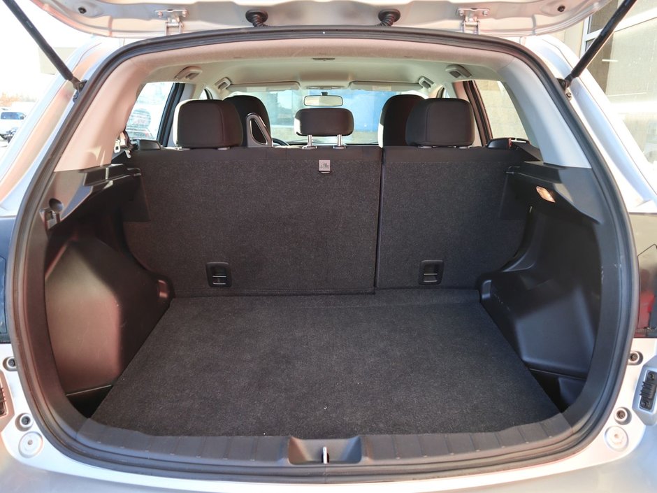 2021 Mitsubishi RVR ES IN SILVER EQUIPPED WITH A 2.0L I4 , 4WD , CVT AUTO , CLOTH HEATED SEATS , BACKUP CAM , AC , CRUISE , 4 SPEAKER AUDIO , TIPTRO-18