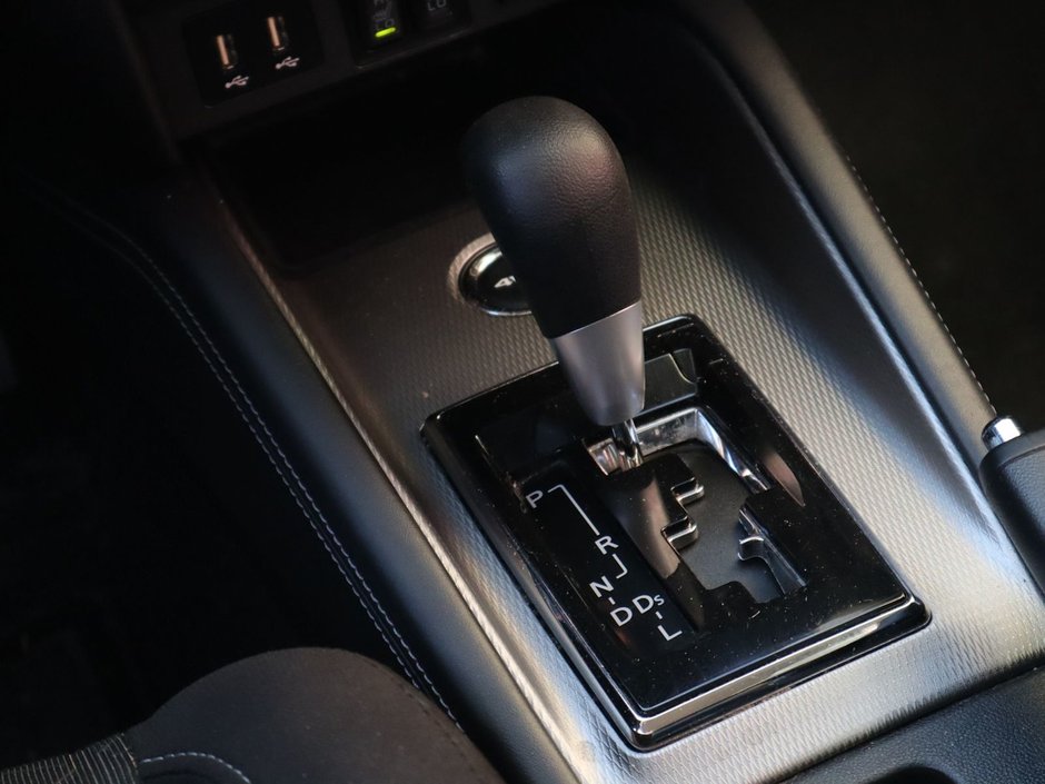 2021 Mitsubishi RVR ES IN SILVER EQUIPPED WITH A 2.0L I4 , 4WD , CVT AUTO , CLOTH HEATED SEATS , BACKUP CAM , AC , CRUISE , 4 SPEAKER AUDIO , TIPTRO-22