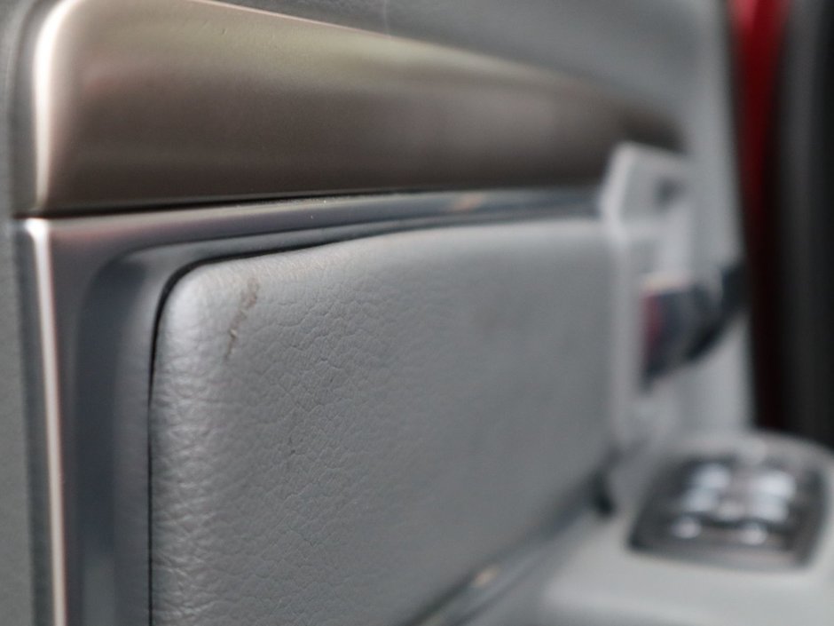 2019 Ram 1500 Classic WARLOCK IN RED PEARL EQUIPPED WITH A 5.7L HEMI V8 , 4X4 , 8SPD TF AUTO , 8.4INCH W/NAV , ALPINE AUDIO , 121L TANK , SUNROOF , RE-17