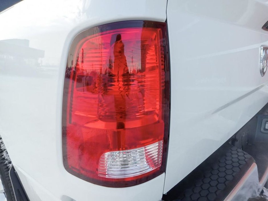 2023 Ram 1500 Classic TRADESMAN, 5.7L HEMI V8, REVERSE CAMERA, PROTECTION GROUP, BLOCK HEATER, CLASS IV HITCH RECEIVER-10