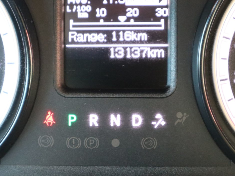 2023 Ram 1500 Classic SLT IN GRANITE METALLIC EQUIPPED WITH A 3.6L V6 , 4X4 , 8SPD AUTO , PROTECTION GROUP , PWR DRIVER SEAT , PREMIUM CLOTH BENCH SEA-24