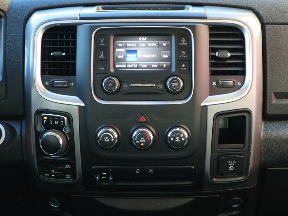 2023 Ram 1500 Classic SLT IN GRANITE METALLIC EQUIPPED WITH A 3.6L V6 , 4X4 , 8SPD AUTO , PROTECTION GROUP , PWR DRIVER SEAT , PREMIUM CLOTH BENCH SEA-22