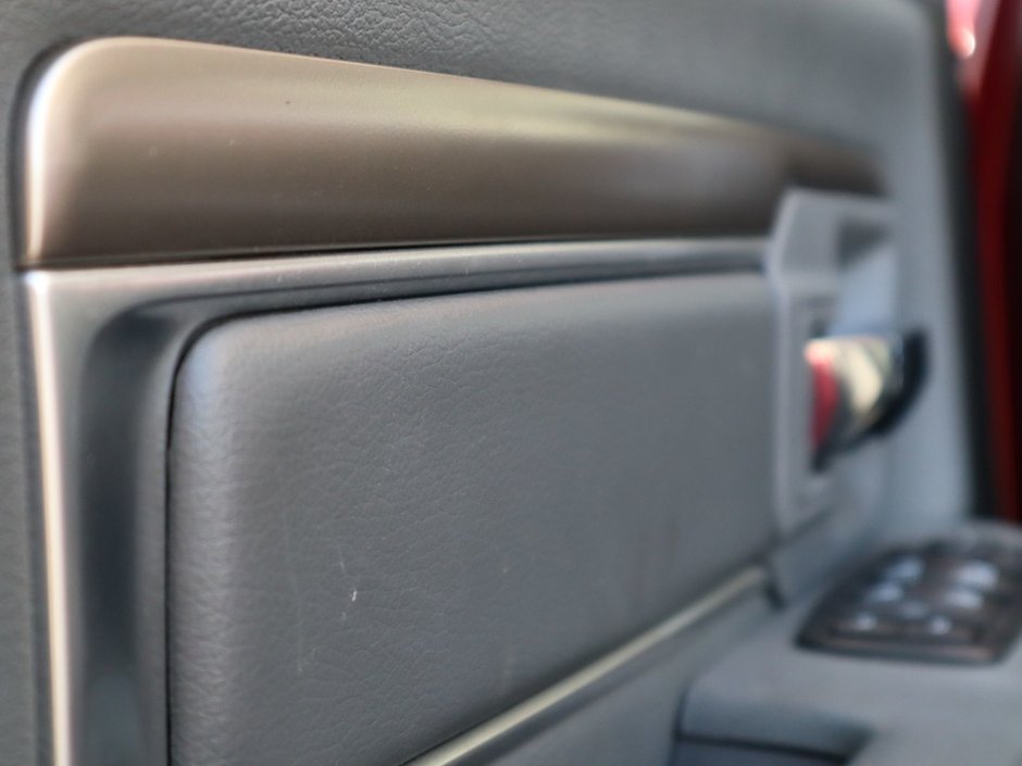 2017 Ram 1500 BIG HORN IN RED PEARL EQUIPPED WITH A 5.7L HEMI V8 , 4X4 , 8SPD TF AUTO , DUAL ZONE AC , 121L TANK , BACKUP CAM , PARK SENSE , R-18