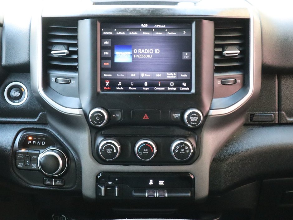 2020 Ram 1500 BIG HORN IN GRANITE METALLIC EQUIPPED WITH A 5.7L HEMI V8 , 4X4 , 8SPD AUTO , BIG HORN LVL 1 , OFF ROAD GROUP , PWR DRIVER SEAT-22