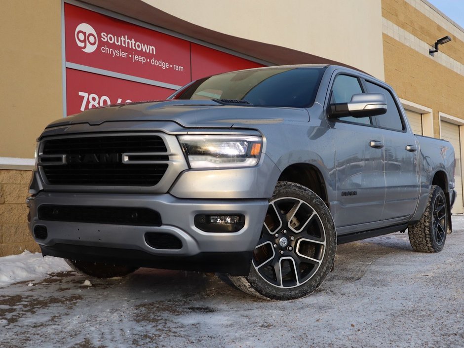 2020 Ram 1500 SPORT IN BILLET METALLIC EQUIPPED WITH A 5.7L HEMI V8 , 4X4 , 8SPD AUTO , 22INCH RIMS , SPORT HOOD , PWR RUNNING BOARDS , 125L T-0