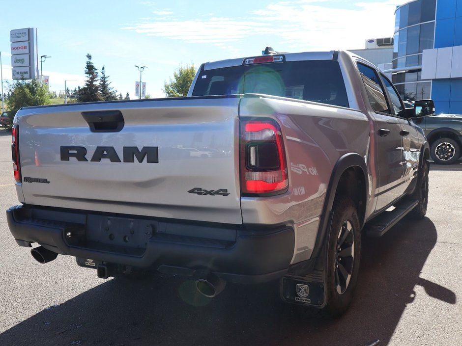 2021 Ram 1500 REBEL IN BILLET SILVER EQUIPPED WITH A 3.0L TURBO DIESEL V6 , 8SPD AUTO , 4X4 , LVL 1 EQUIPMENT GROUP , COLD WEATHER GROUP , 8.4-9