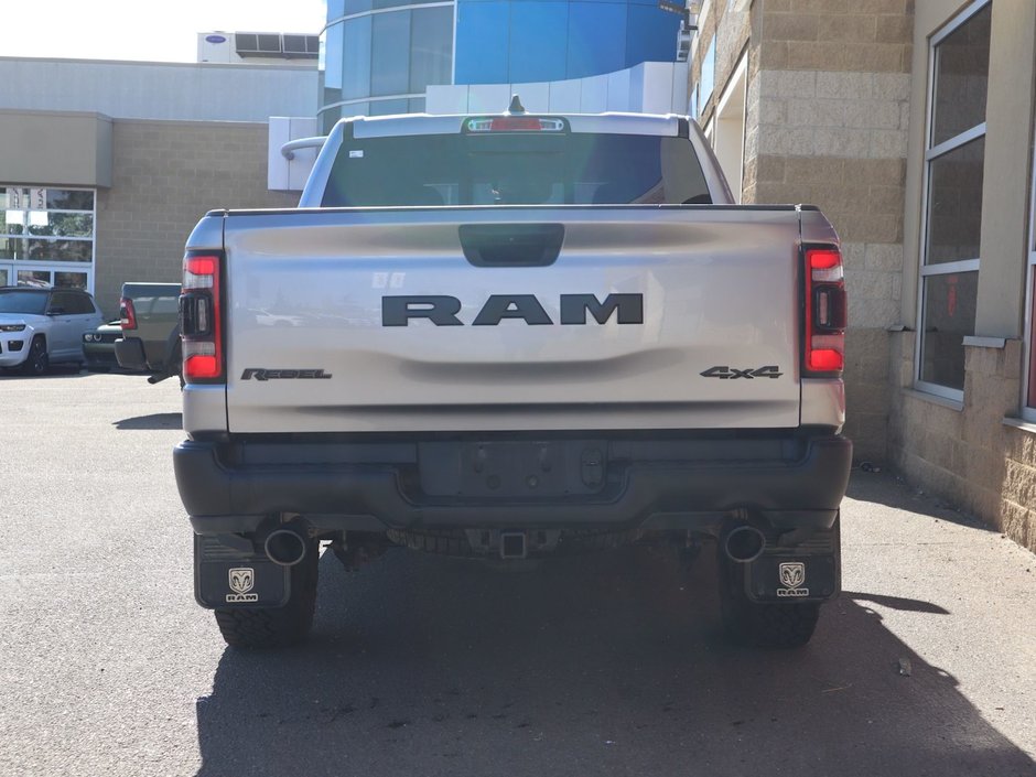 2021 Ram 1500 REBEL IN BILLET SILVER EQUIPPED WITH A 3.0L TURBO DIESEL V6 , 8SPD AUTO , 4X4 , LVL 1 EQUIPMENT GROUP , COLD WEATHER GROUP , 8.4-8
