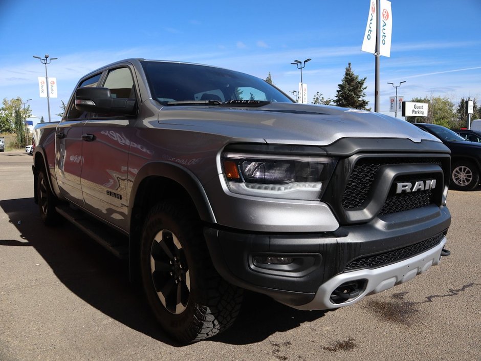 2021 Ram 1500 REBEL IN BILLET SILVER EQUIPPED WITH A 3.0L TURBO DIESEL V6 , 8SPD AUTO , 4X4 , LVL 1 EQUIPMENT GROUP , COLD WEATHER GROUP , 8.4-10