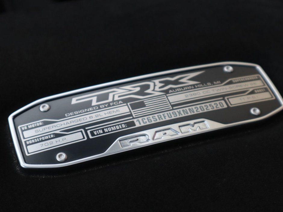 2022 Ram 1500 TRX IN DIAMOND BLACK EQUIPPED WITH A 6.2L SUPERCHARGED V8 , 4X4 , 8SPD TF AUTO , PANORAMIC SUNROOF , TRX LVL 1 , LOCKING REAR AX-26