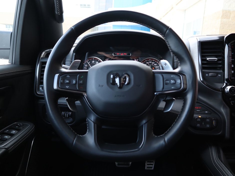 2022 Ram 1500 TRX IN DIAMOND BLACK EQUIPPED WITH A 6.2L SUPERCHARGED V8 , 4X4 , 8SPD TF AUTO , PANORAMIC SUNROOF , TRX LVL 1 , LOCKING REAR AX-31