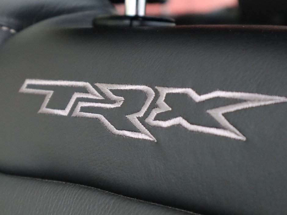 2022 Ram 1500 TRX IN DIAMOND BLACK EQUIPPED WITH A 6.2L SUPERCHARGED V8 , 4X4 , 8SPD TF AUTO , PANORAMIC SUNROOF , TRX LVL 1 , LOCKING REAR AX-19