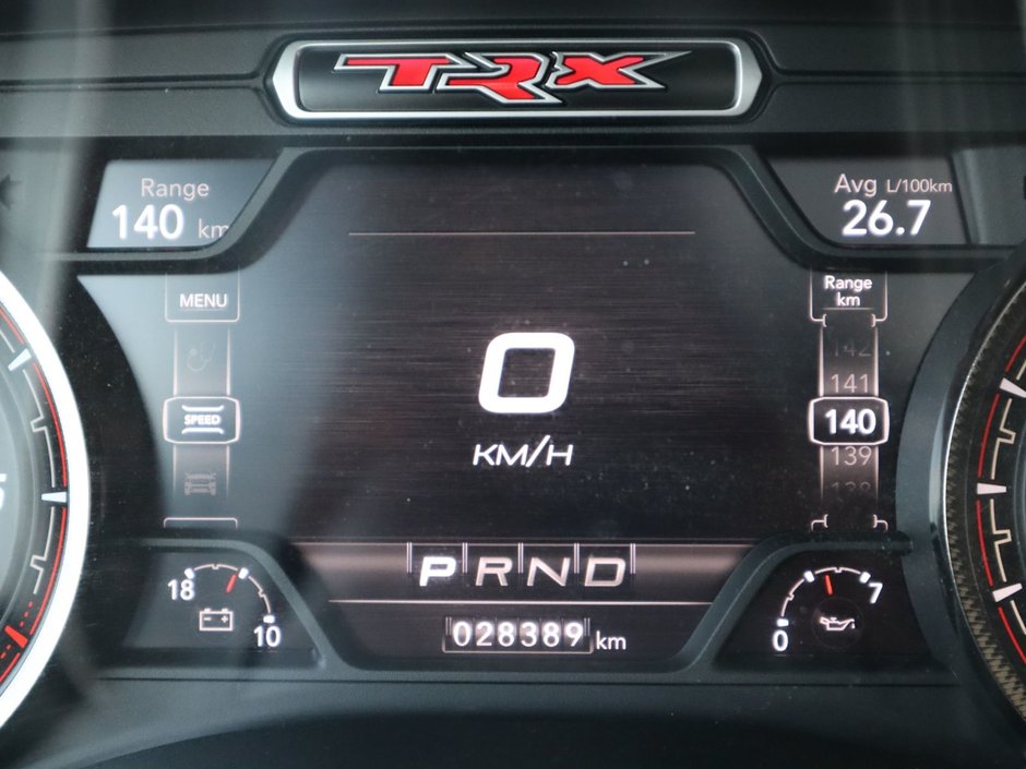 2022 Ram 1500 TRX IN DIAMOND BLACK EQUIPPED WITH A 6.2L SUPERCHARGED V8 , 4X4 , 8SPD TF AUTO , PANORAMIC SUNROOF , TRX LVL 1 , LOCKING REAR AX-33