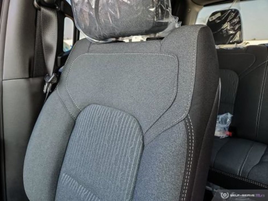 2023 Ram 1500 TRADESMAN IN BRIGHT WHITE EQUIPPED WITH A 5.7L HEMI V8 W/ETORQUE , 4X4 , 8SPD AUTO , TRADESMAN LVL 1 , 3.92 REAR AXLE RATIO , AN-18