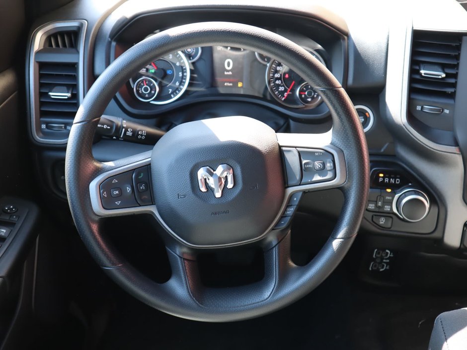 2023 Ram 1500 TRADESMAN IN BRIGHT WHITE EQUIPPED WITH A 5.7L HEMI V8 , 4X4 , 8SPD AUTO , CLASS IV HITCH RECEIVER , ANTI SPIN DIFF , 3.92 REAR-24