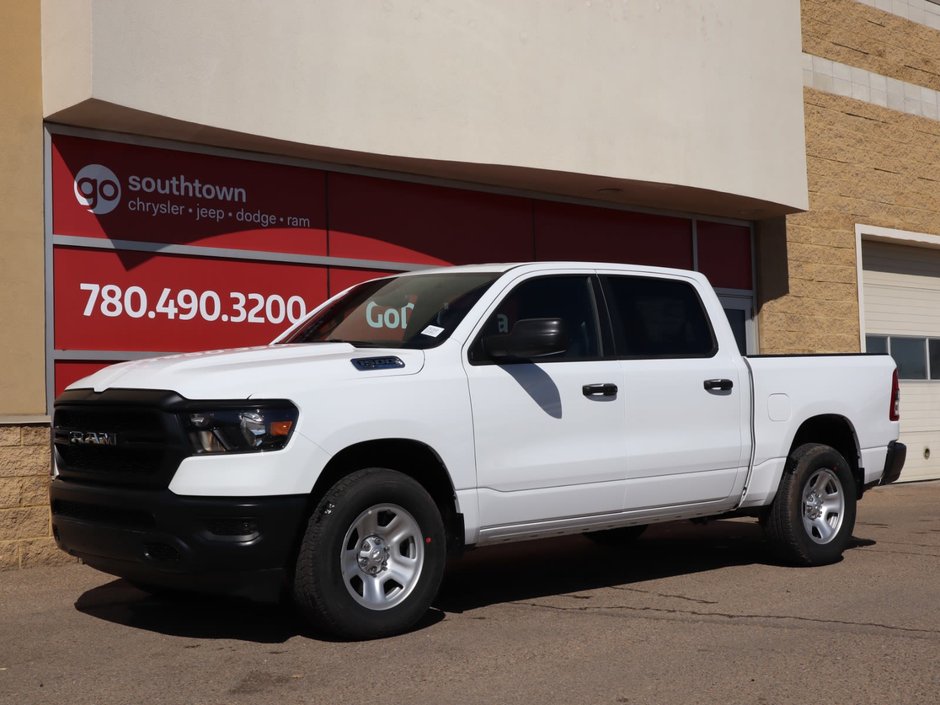 2023 Ram 1500 TRADESMAN IN BRIGHT WHITE EQUIPPED WITH A 5.7L HEMI V8 , 4X4 , 8SPD AUTO , CLASS IV HITCH RECEIVER , ANTI SPIN DIFF , 3.92 REAR-0
