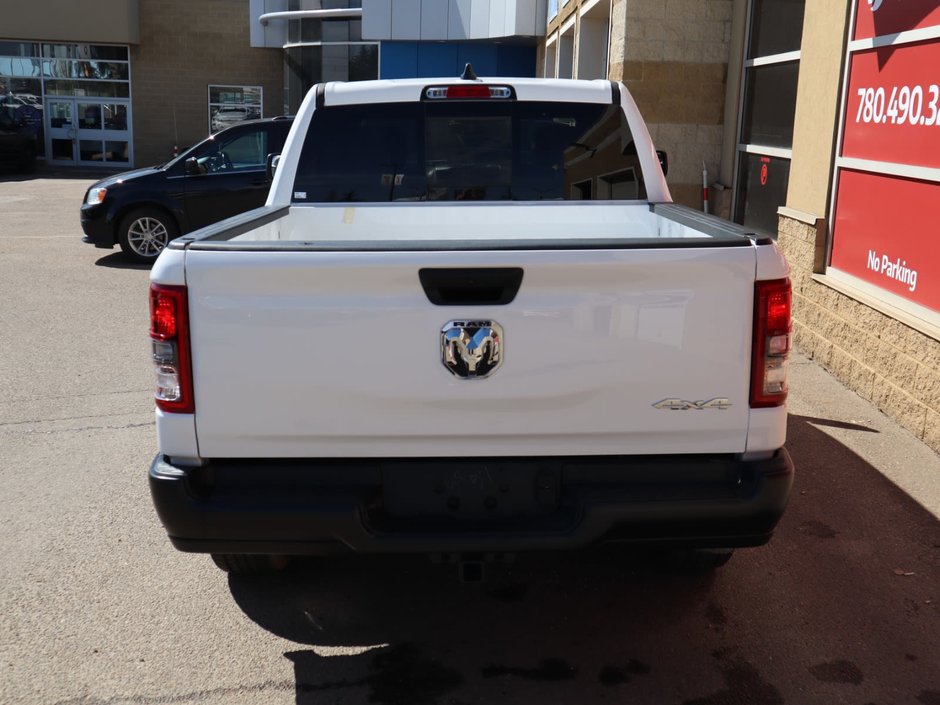2023 Ram 1500 TRADESMAN IN BRIGHT WHITE EQUIPPED WITH A 5.7L HEMI V8 , 4X4 , 8SPD AUTO , CLASS IV HITCH RECEIVER , ANTI SPIN DIFF , 3.92 REAR-7