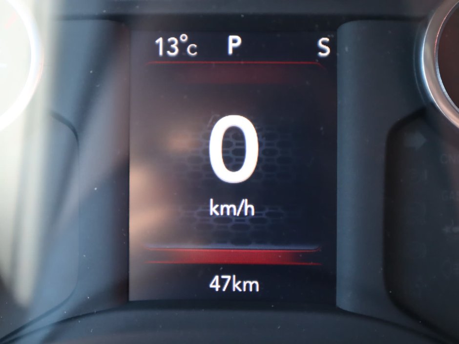 2023 Ram 1500 TRADESMAN IN BRIGHT WHITE EQUIPPED WITH A 5.7LHEMI V8 W/ETORQUE , 4X4 , 8SPD AUTO , CLASS IV HITCH RECEIVER , ANTI SPIN DIFF , 3-24