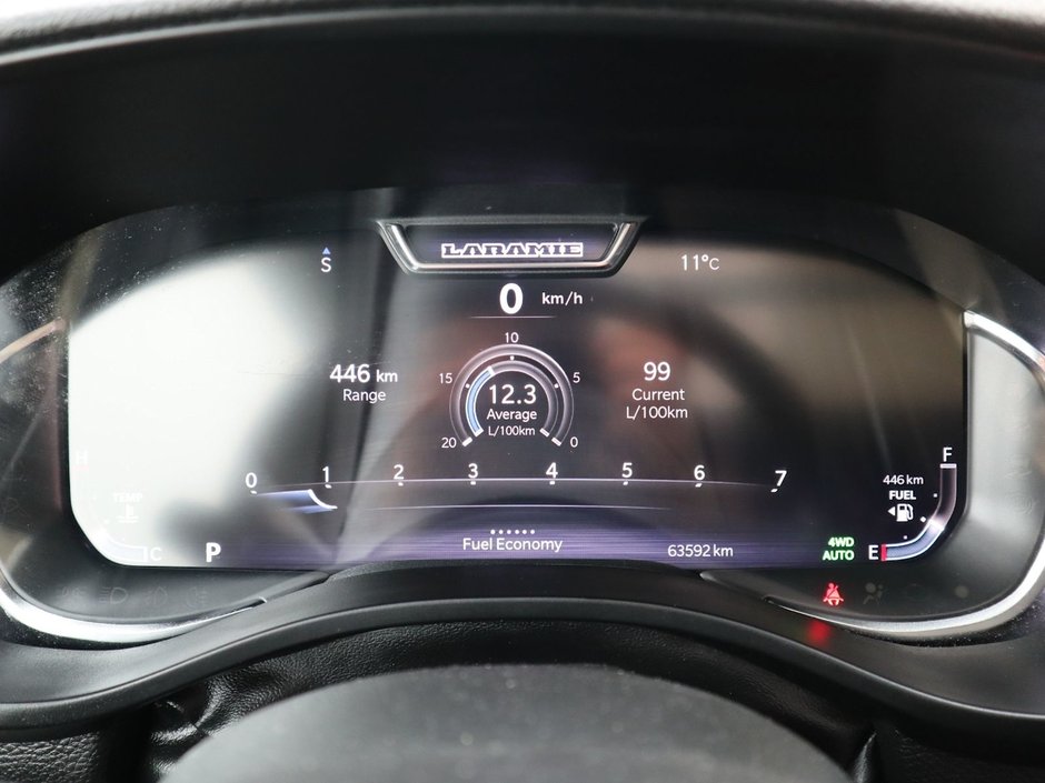 2023 Ram 1500 LARAMIE NIGHT EDITION IN BRIGHT WHITE EQUIPPED WITH A 5.7L HEMI V8 W/ETORQUE , 4X4 , 8SPD AUTO , 125L TANK , PWR RUNNING BOARDS-29