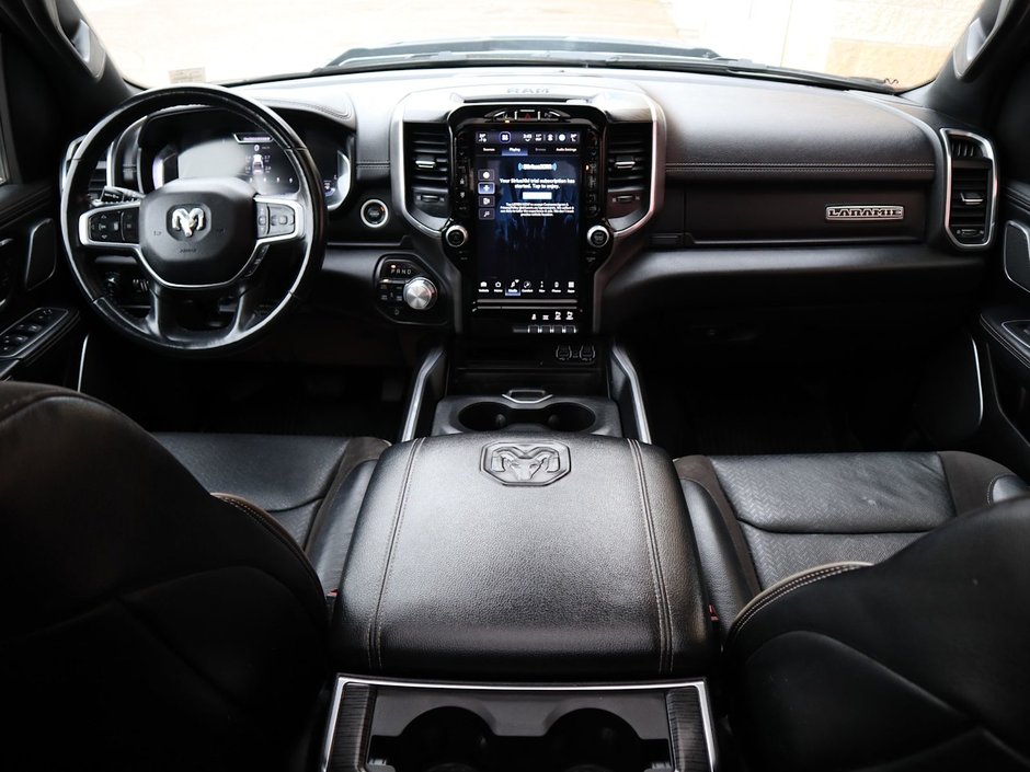 2023 Ram 1500 LARAMIE NIGHT EDITION IN BRIGHT WHITE EQUIPPED WITH A 5.7L HEMI V8 W/ETORQUE , 4X4 , 8SPD AUTO , 125L TANK , PWR RUNNING BOARDS-26