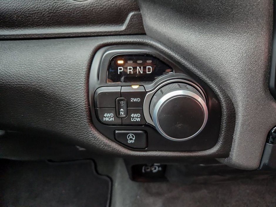 2023 Ram 1500 TRADESMAN IN BRIGHT WHITE EQUIPPED WITH A 5.7L HEMI V8 W/ETORQUE , 4X4 , 8SPD AUTO , TRADESMAN LVL 1 , HITCH RECEIVER , BACKUP C-16