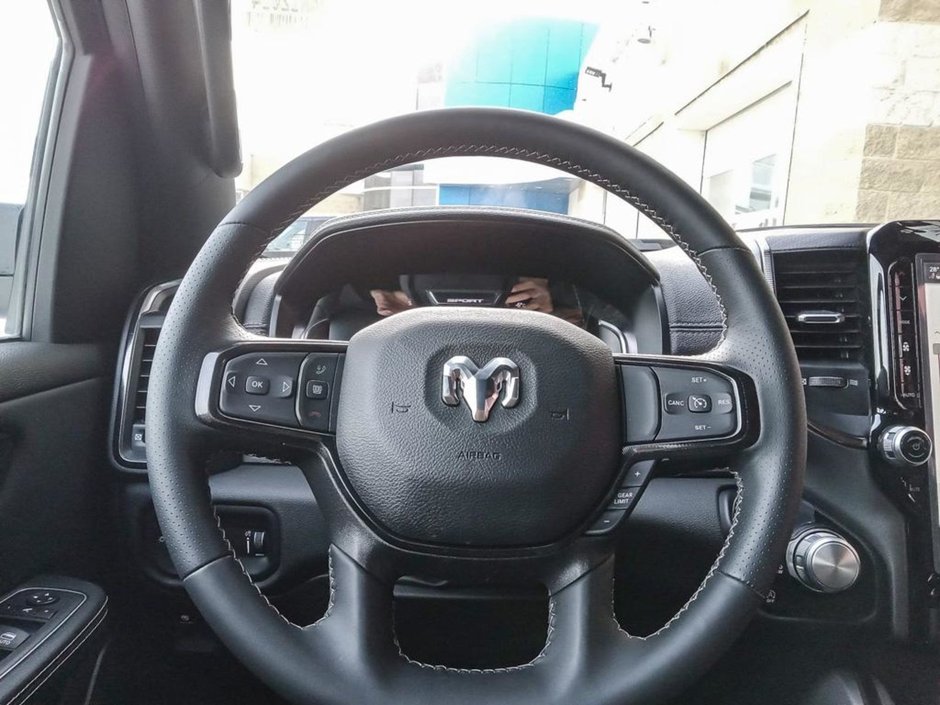 2024 Ram 1500 SPORT, 5.7L HEMI V8 W/ETORQUE, CLASS IV HITCH RECEIVER , 22INCH ALUMINIUM RIMS , SPORT HOOD , ANTI SPIN DIFF REAR AXLE , 3.92 RE-12