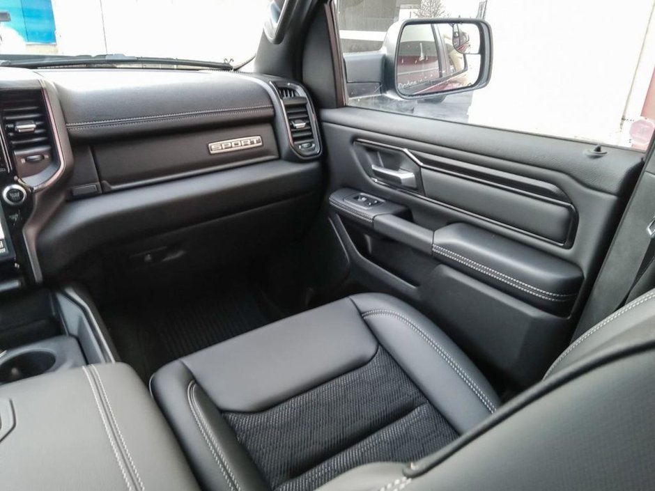 2024 Ram 1500 SPORT, 5.7L HEMI V8 W/ETORQUE, CLASS IV HITCH RECEIVER , 22INCH ALUMINIUM RIMS , SPORT HOOD , ANTI SPIN DIFF REAR AXLE , 3.92 RE-23