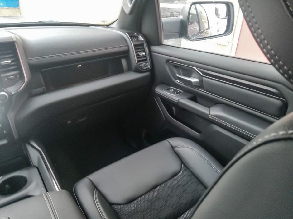 2024 Ram 1500 SPORT, 5.7L HEMI V8 W/ ETORQUE, CLASS IV HITCH RECEIVER, REVERSE CAMERA, FORWARD COLLISION WARNING-23