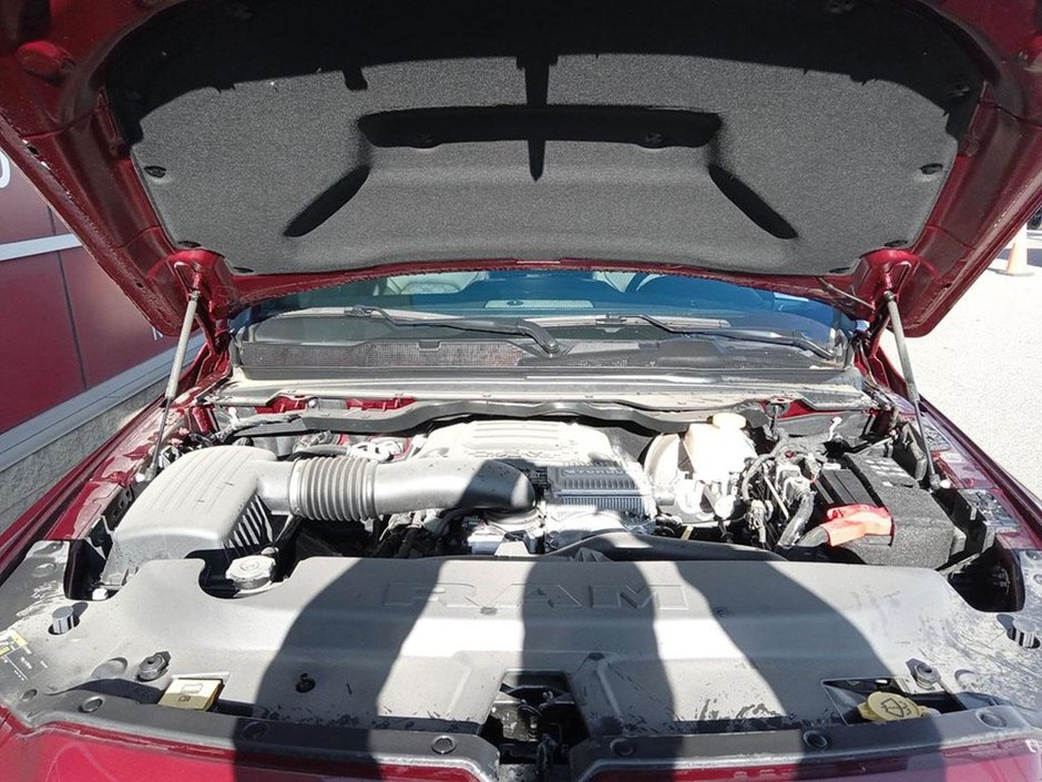 2024 Ram 1500 SPORT, 5.7L HEMI V8 W/ ETORQUE, CLASS IV HITCH RECEIVER, REVERSE CAMERA, FORWARD COLLISION WARNING-11