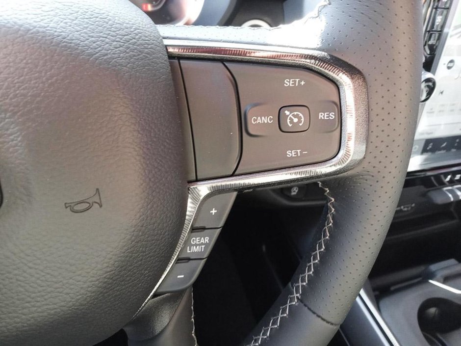 2024 Ram 1500 SPORT, 5.7L HEMI V8 W/ ETORQUE, CLASS IV HITCH RECEIVER, REVERSE CAMERA, FORWARD COLLISION WARNING-16