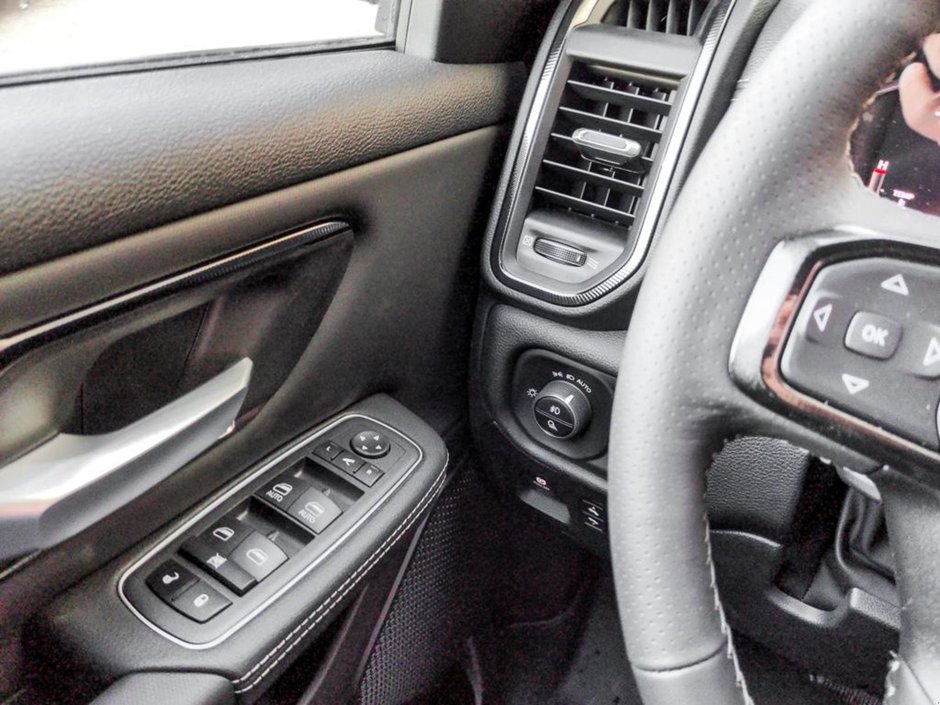 2024 Ram 1500 SPORT, 5.7L HEMI V8 W/ eTORQUE, CLASS IV HITCH RECEIVER, REVERSE CAMERA-16