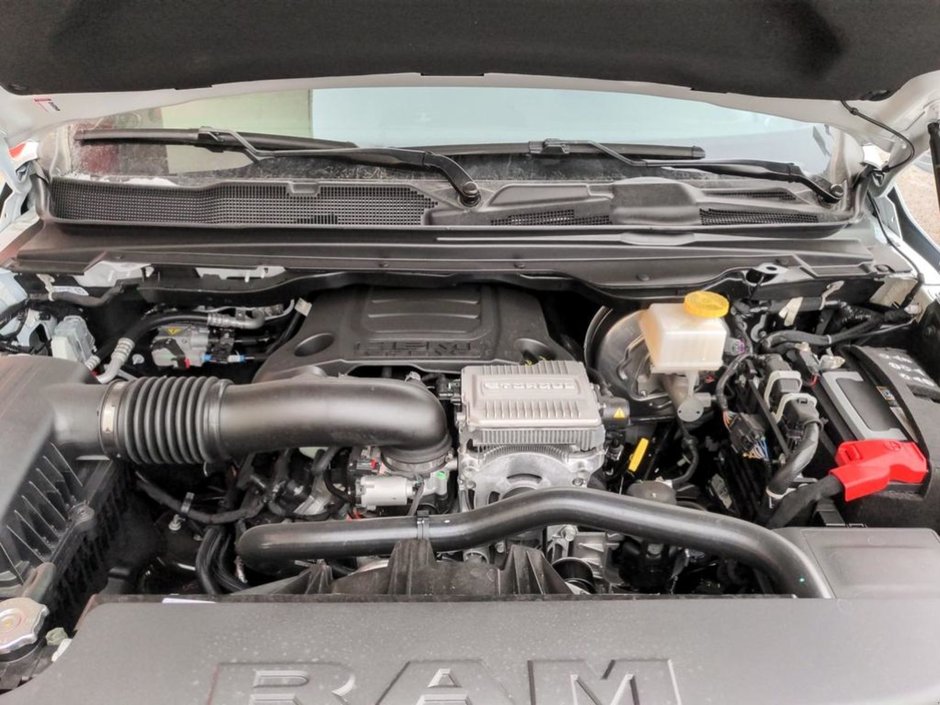 2024 Ram 1500 TRADESMAN, 5.7L HEMI V8 W/ ETORQUE, CLASS IV HITCH RECEIVER, REVERSE CAMERA, SPORT APPEARANCE PACKAGE-9