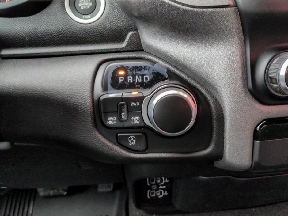 2024 Ram 1500 TRADESMAN, 5.7L HEMI V8 W/ ETORQUE, CLASS IV HITCH RECEIVER, REVERSE CAMERA, SPORT APPEARANCE PACKAGE-17