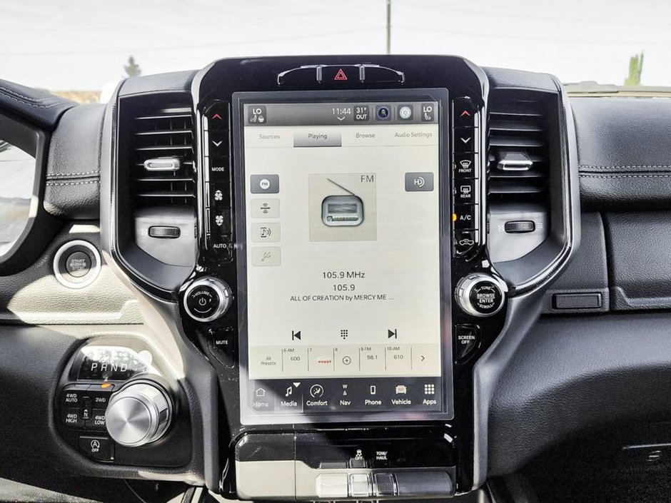 2024 Ram 1500 DEMO SPECIAL!!!! - 5.7L HEMI V8, 8 SPD AUTO, BRAKE ASSIST, HILL START ASSIST, TRACTON CONTROL, TRAILER SWAY CONTROL, RAIN BRAKE-17