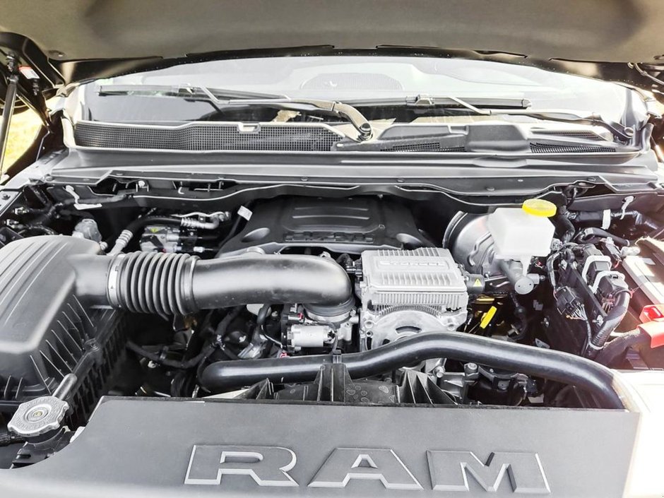 2024 Ram 1500 DEMO SPECIAL!!!! - 5.7L HEMI V8, 8 SPD AUTO, BRAKE ASSIST, HILL START ASSIST, TRACTON CONTROL, TRAILER SWAY CONTROL, RAIN BRAKE-9