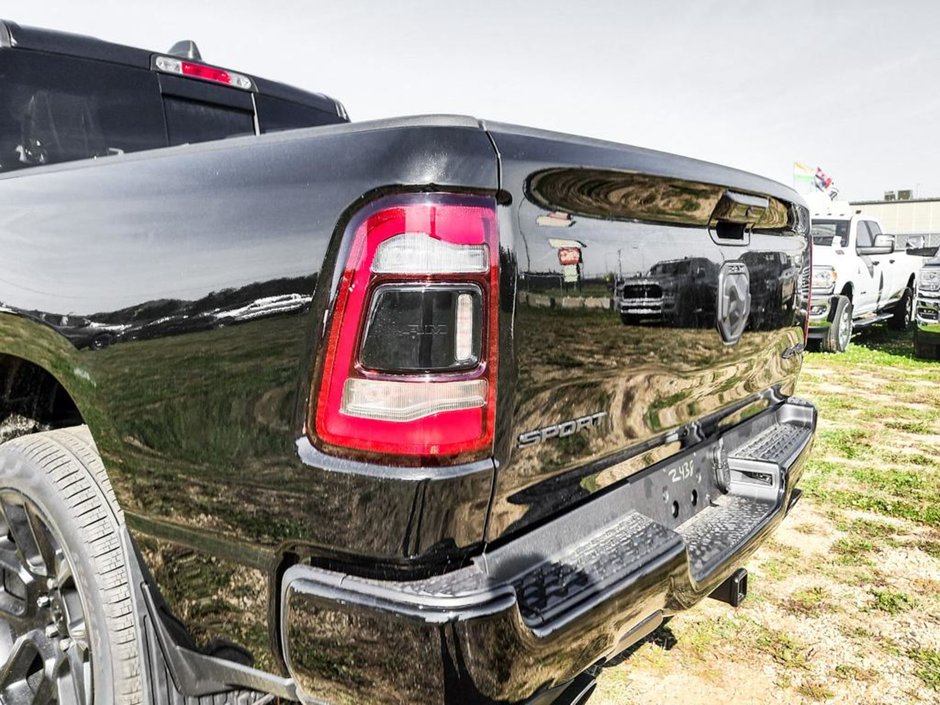 2024 Ram 1500 DEMO SPECIAL!!!! - 5.7L HEMI V8, 8 SPD AUTO, BRAKE ASSIST, HILL START ASSIST, TRACTON CONTROL, TRAILER SWAY CONTROL, RAIN BRAKE-8