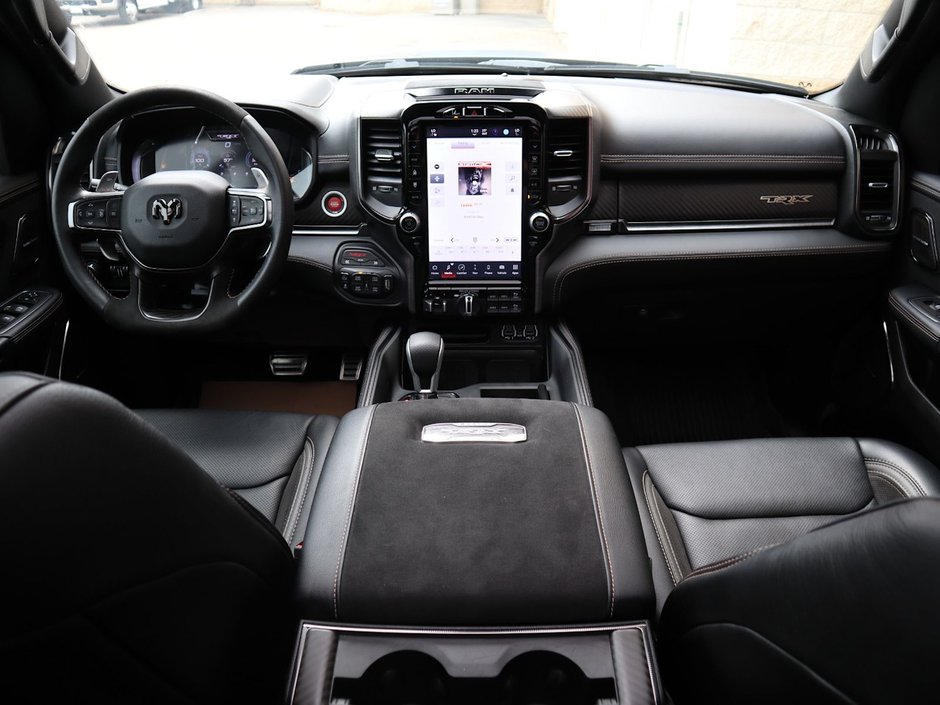 2024 Ram 1500 TRX FINAL EDITION IN DIAMOND BLACK EQUIPPED WITH A 6.2L SUPERCHARGED SRT V8 , 4X4 , 8SPD TF AUTO , PERF SHOCK ABSORBERS , ADAPTI-27