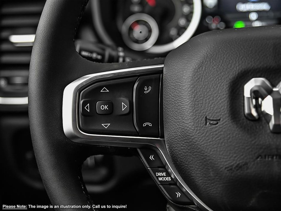 2025 Ram 1500 BIG HORN NIGHT EDITION IN BRIGHT WHITE EQUIPPED WITH A 3.0L HURRICANE TWIN TUBRO I6 , 4X4 , 8SPD AUTO , PANORAMIC SUNROOF , TONN-13