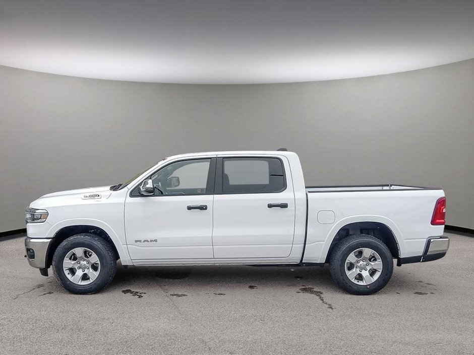 2025 Ram 1500 BIG HORN IN BRIGHT WHITE EQUIPPED WITH A 3.0L HURRICANE TWIN TURBO I6 , 4X4 , 8SPD AUTO , TRAILER BRAKE CONTROL , 3.92 REAR AXLE-2