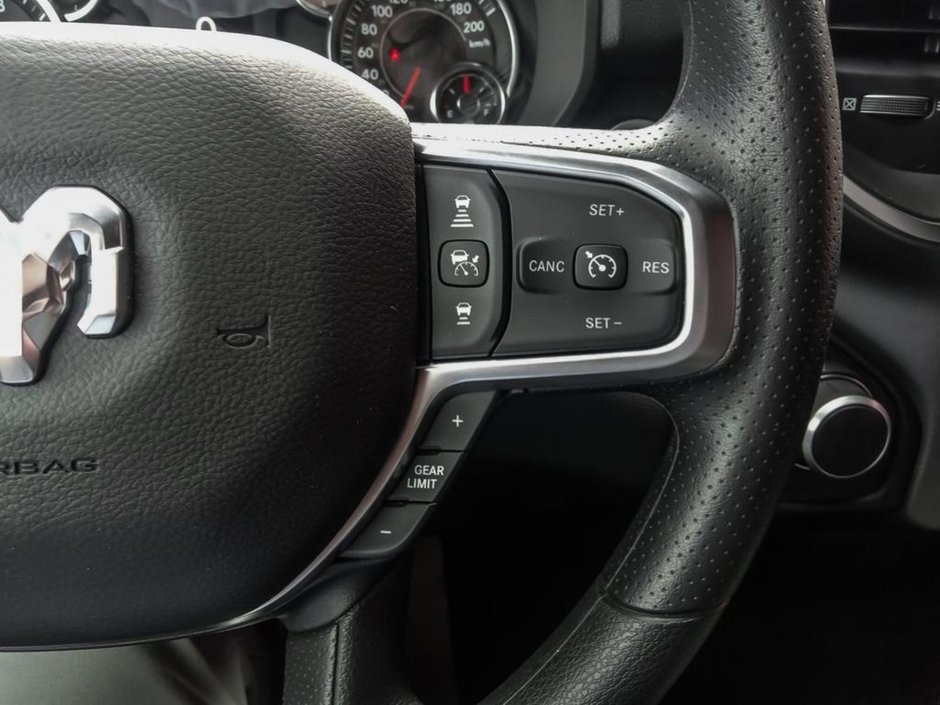 2025 Ram 1500 BIG HORN IN BRIGHT WHITE EQUIPPED WITH A 3.0L HURRICANE TWIN TURBO I6 , 4X4 , 8SPD AUTO , TRAILER BRAKE CONTROL , 3.92 REAR AXLE-15