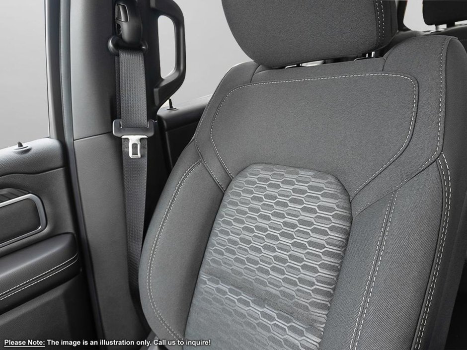 2025 Ram 1500 BIG HORN IN BRIGHT WHITE EQUIPPED WITH A 3.6L V6 W/ETORQUE , 4X4 , 8SPD AUTO , TRAILER BRAKE CONTROL , 20INCH RIMS , BIG HORN LV-17