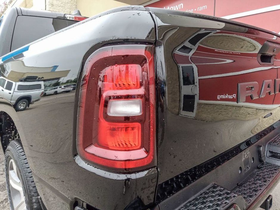 2025 Ram 1500 TRADESMAN SPORT IN DIAMOND BLACK EQUIPPED WITH A 3.0L TWIN TURBO , 4X4 , 8SPD AUTO , TRADESMAN LVL 1 , SPORT APPEARANCE PCKG , P-10