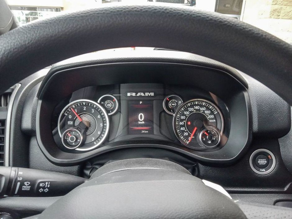 2025 Ram 1500 TRADESMAN SPORT IN DIAMOND BLACK EQUIPPED WITH A 3.0L TWIN TURBO , 4X4 , 8SPD AUTO , TRADESMAN LVL 1 , SPORT APPEARANCE PCKG , P-13