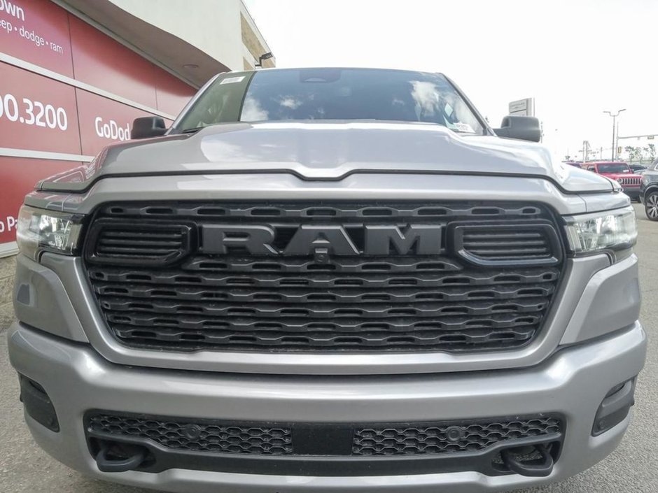 2025 Ram 1500 TRADESMAN SPORT IN BILLET METALLIC EQUIPPED WITH A 3.0L TWIN TURBO , 4X4 , 8SPD AUTO , TRADESMAN LVL 1 , SPORT APPEARANCE PCKG ,-8