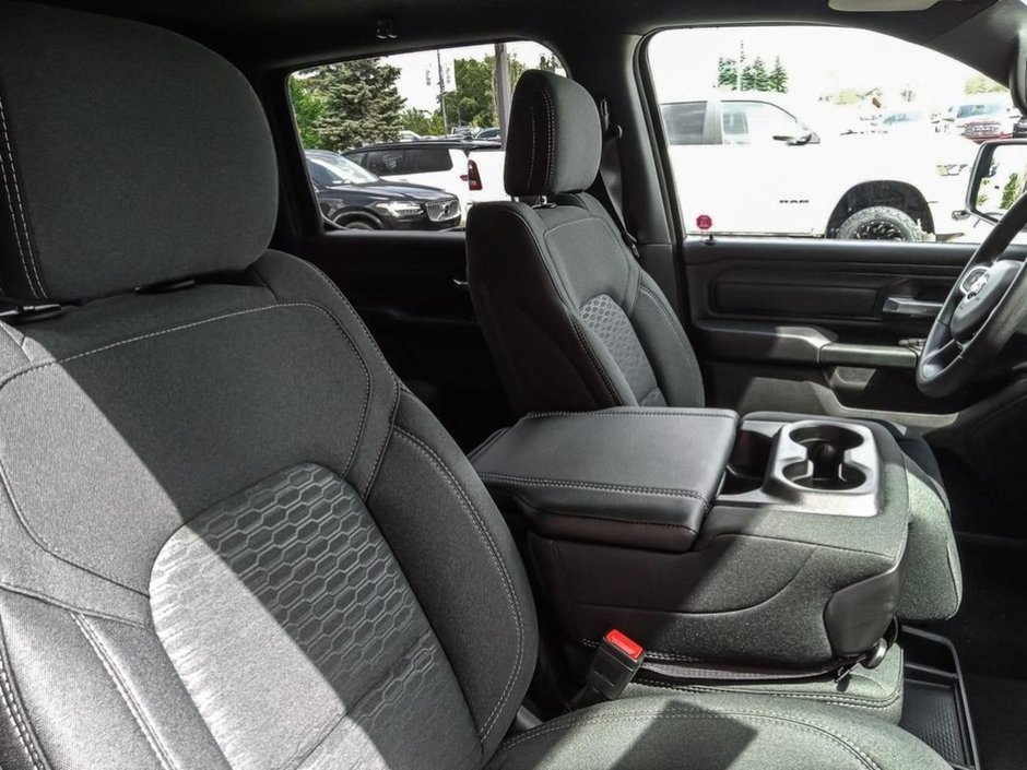 2025 Ram 1500 TRADESMAN SPORT IN BILLET METALLIC EQUIPPED WITH A 3.0L TWIN TURBO , 4X4 , 8SPD AUTO , TRADESMAN LVL 1 , SPORT APPEARANCE PCKG ,-20