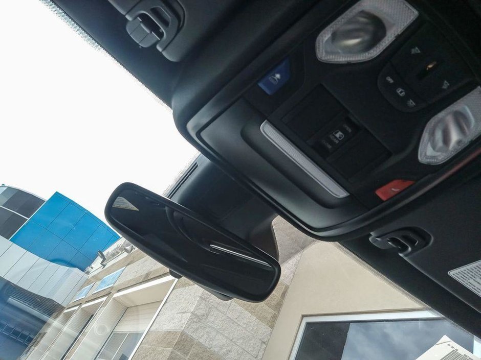 2025 Ram 1500 TRADESMAN SPORT IN BRIGHT WHITE EQUIPPED WITH A 3.6L V6 W/ETORQUE , 4X4 , 8SPD AUTO , TRADESMAN LVL 1 , SPORT APPEARANCE PCKG ,-19