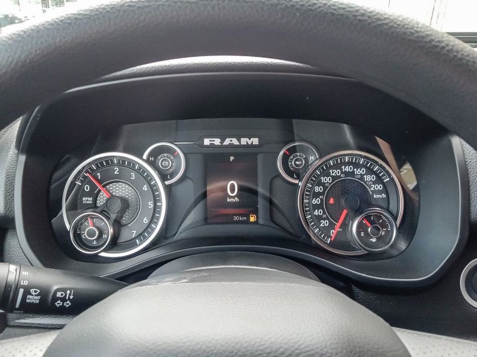 2025 Ram 1500 TRADESMAN SPORT IN BRIGHT WHITE EQUIPPED WITH A 3.0L TWIN TURBO I6 , 4X4 , 8SPD AUTO , TRADESMAN LVL 1 , SPORT APPEARANCE PCKG ,-13