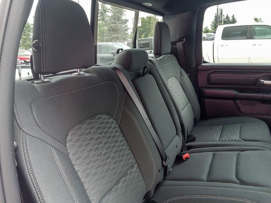 2025 Ram 1500 TRADESMAN SPORT IN BRIGHT WHITE EQUIPPED WITH A 3.0L TWIN TURBO I6 , 4X4 , 8SPD AUTO , TRADESMAN LVL 1 , SPORT APPEARANCE PCKG ,-21