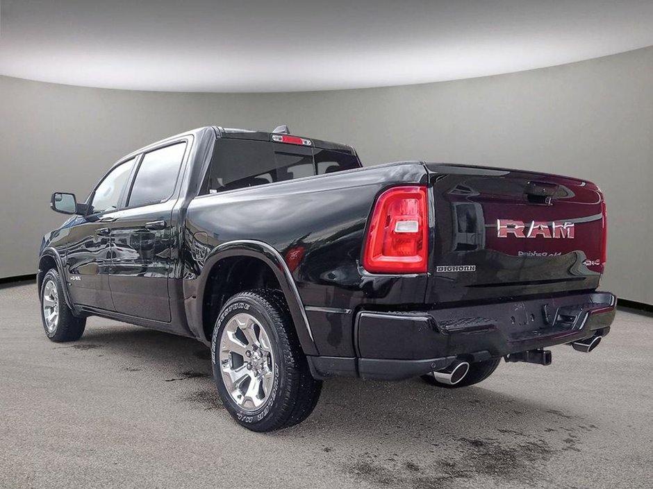 2025 Ram 1500 BIG HORN SPORT IN DIAMOND BLACK EQUIPPED WITH A 3.0L TWIN TURBO , 4X4 , 8SPD AUTO , 20INCH RIMS , BIG HORN LVL 1 , SPORT APPEARA-3