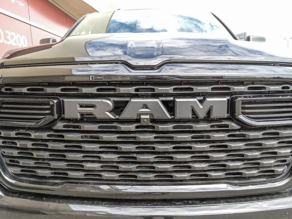 2025 Ram 1500 TRADESMAN SPORT IN DIAMOND BLACK EQUIPPED WITH A 3.6L V6 W/ETORQUE , 4X4 , 8SPD AUTO , TRADESMAN LVL 1 , SPORT APPEARANCE PCKG ,-8